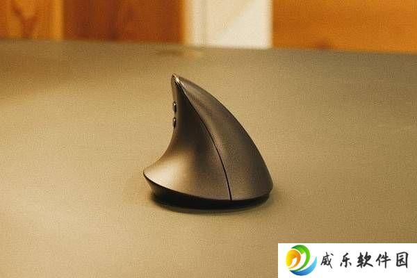 Hansker发布垂直游戏鼠标：搭载高端传感器，51°工学设计护手腕