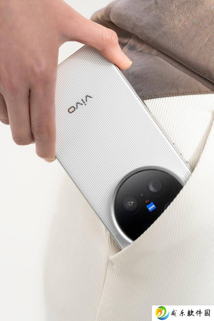 vivo X200 Ultra真机图曝光，银红黑三色设计，4月21日即将发布！