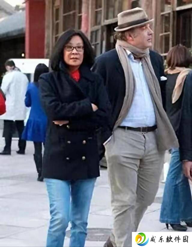 明星崇洋媚外：中国捞金美国享福，中美贸易战下仍巴结美国？