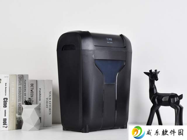 科密DS02碎纸机深度评测：小巧身躯，碎纸能力却如此强大！