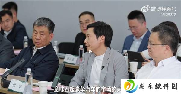 雷军宣布：小米SU7 Ultra热销，小米正式进军超豪华汽车市场？