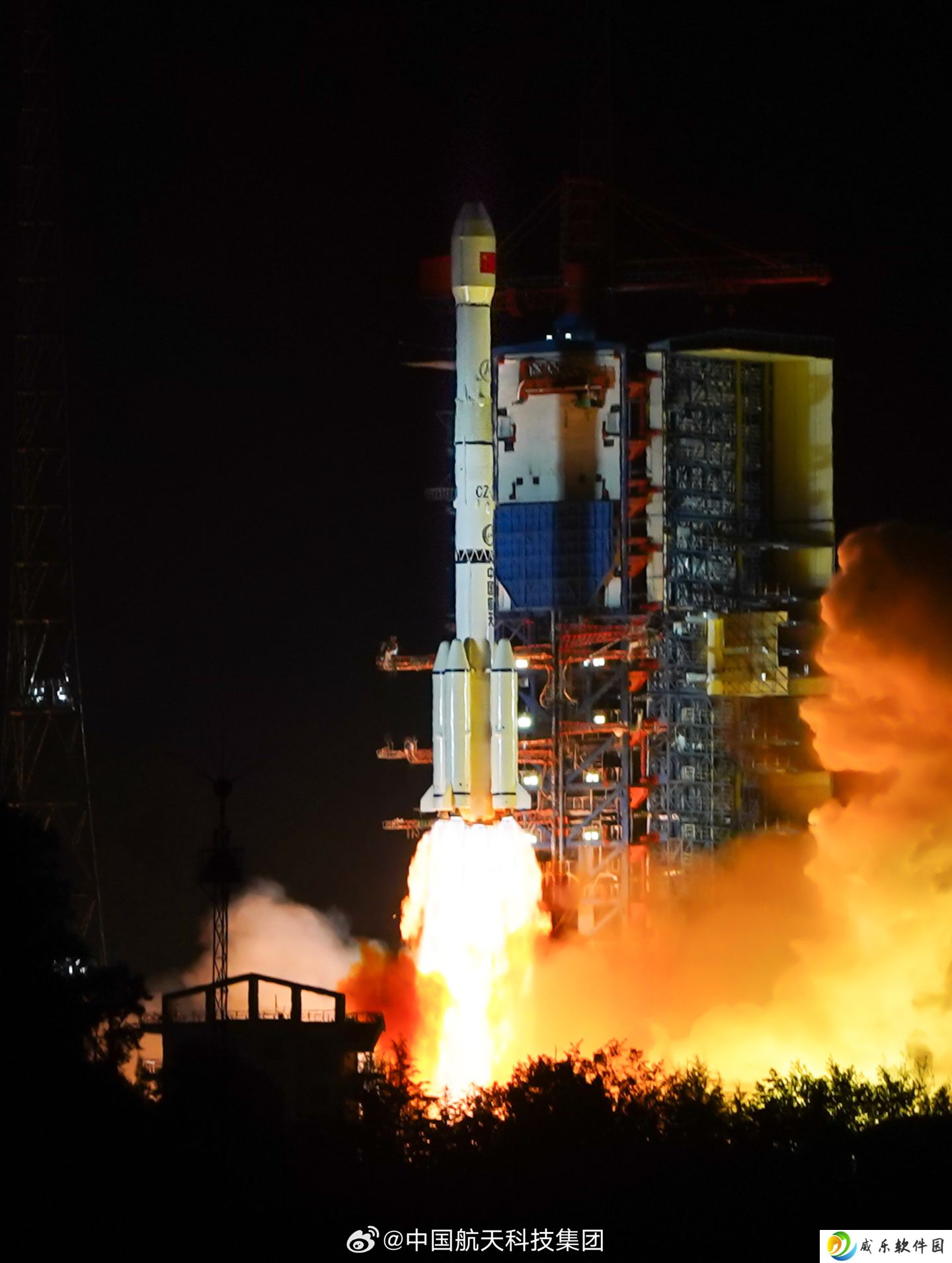 长三乙火箭成功发射通信技术试验卫星十七号