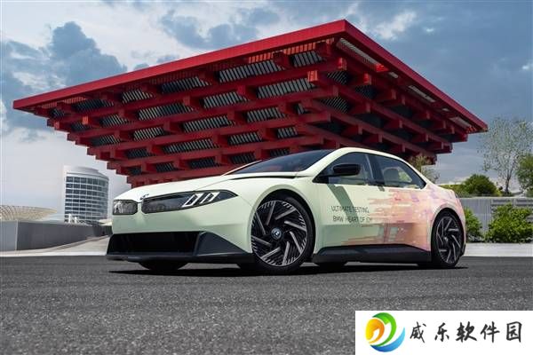 宝马新世代驾趣概念车震撼登场，18000牛米扭矩挑战142%陡坡！