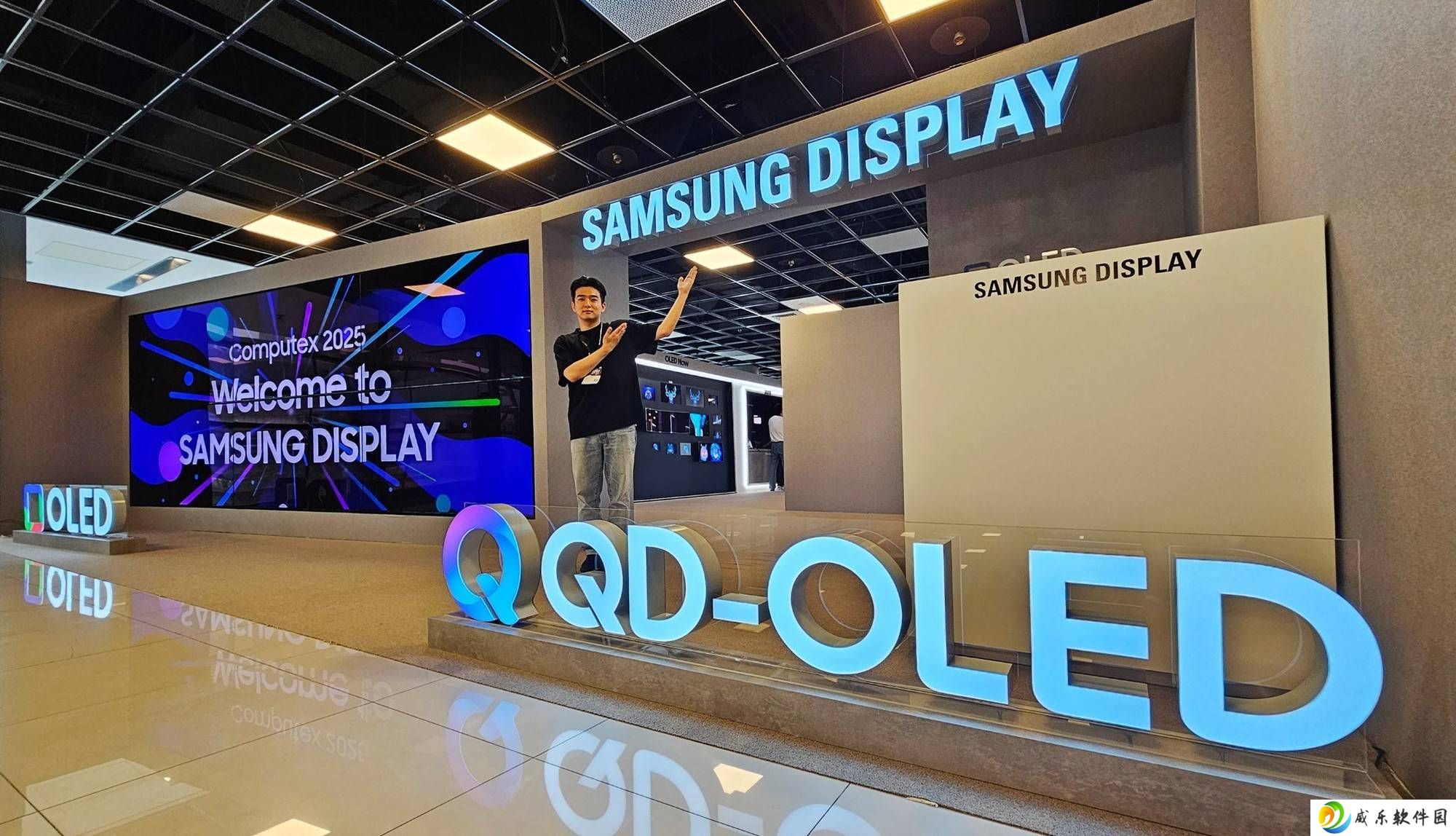 三星展示超薄IT OLED面板UT One，1 