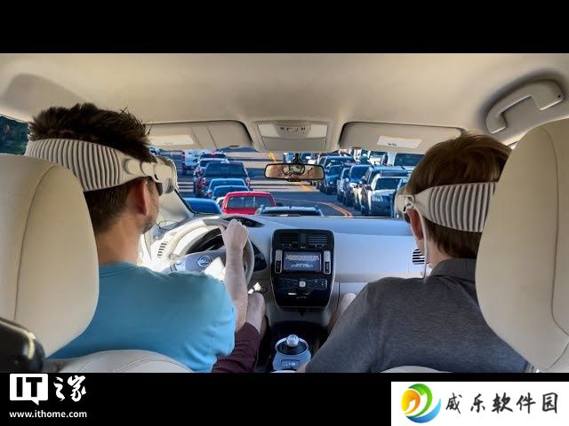 苹果新专利曝光：专治坐车戴 Vision Pro 晕车问题