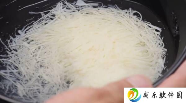 荣耀Magic V5深度评测：极致轻薄下的性能与智能新高度